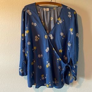 Old Navy ◦ Blue Floral Wrap Top | XL